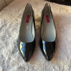 Pleaser Shiny Black Flats